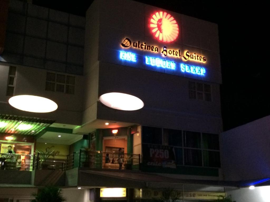 Cebu Dulcinea Hotel And Suites-Mactan Airport Hotel Đảo Mactan Ngoại thất bức ảnh